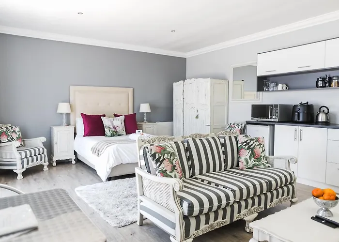 Namaste Spacious Studio Apartment
